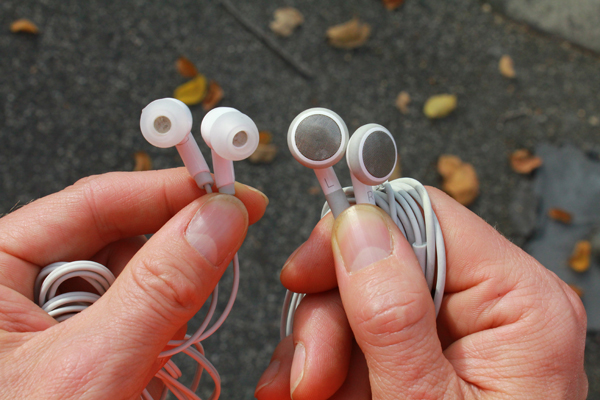 earbud headphones